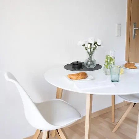 Mit Netflix, Boxspringbett & Terrasse We 17 Apartment