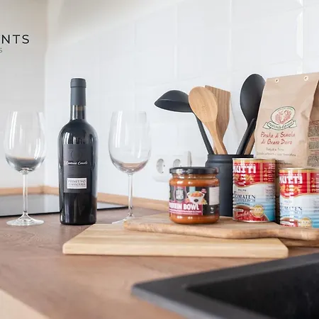 Apartment Mit Netflix, Boxspringbett&terrasse We 17 Magdeburg